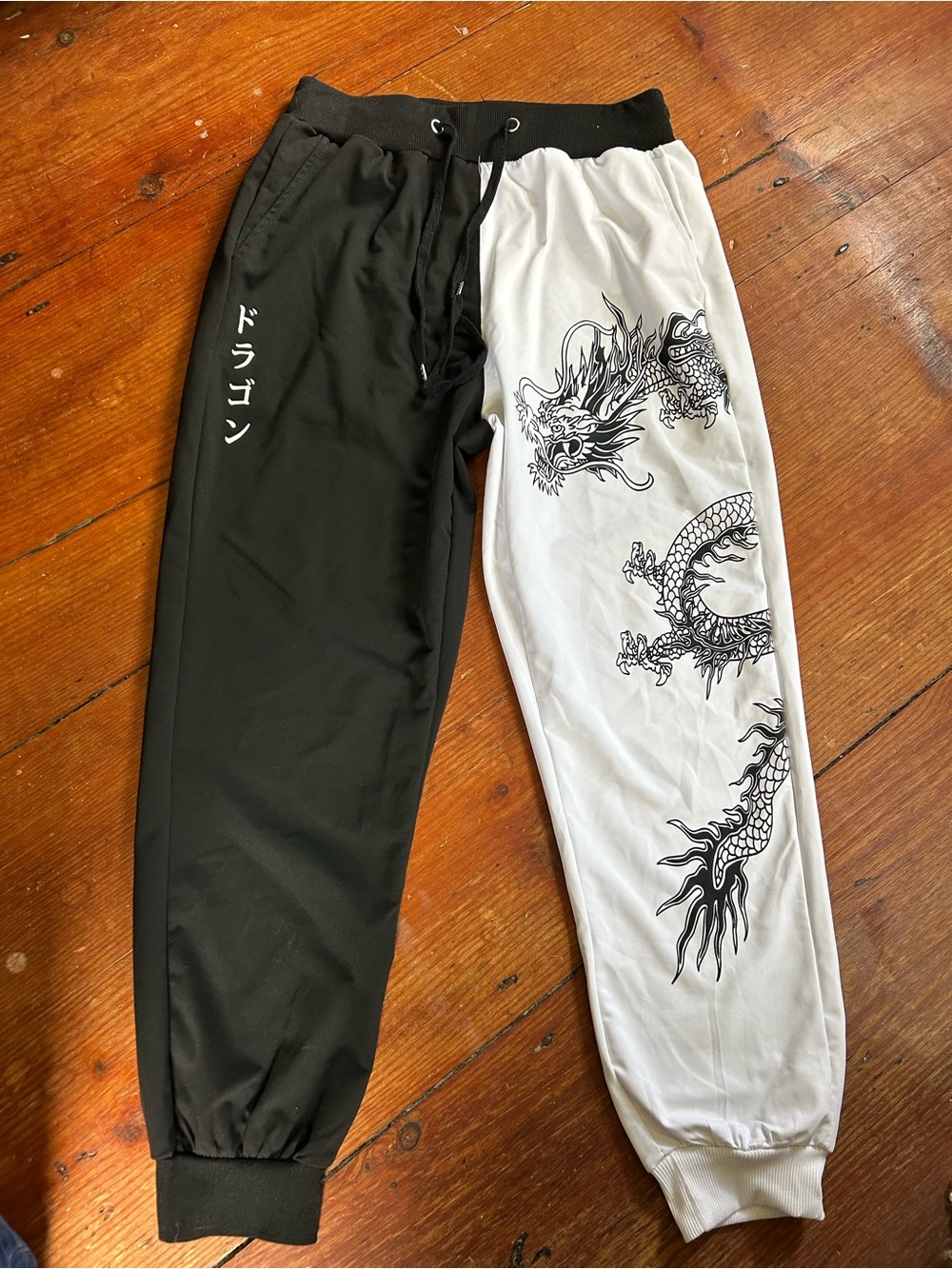 Men's Two-Tone Dragon Graphic Jogger Pants - Black/White